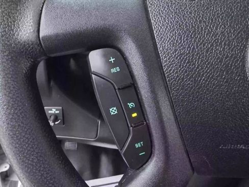 Used 2019 Chevrolet Express 2500 Extended w/ Driver Convenience Package image 18