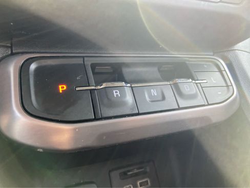 Used 2023 GMC Acadia AT4 AWD/4WD image 32