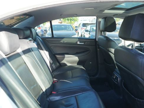 Used 2013 Hyundai Genesis 5.0 R-Spec RWD image 19
