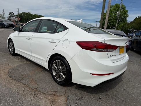 Used 2018 Hyundai Elantra SEL image 9