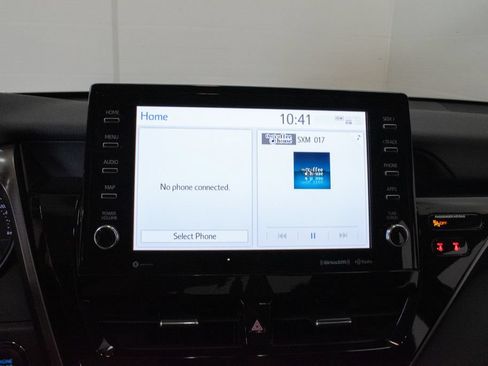 Used 2023 Toyota Camry SE w/ Cold Weather Package FWD image 14