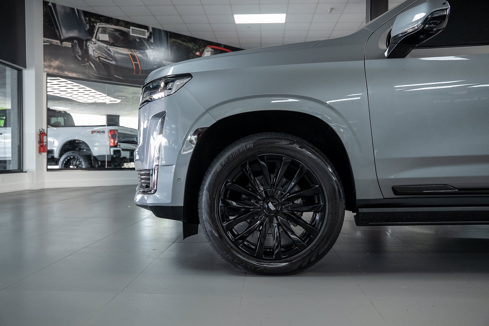 Used 2023 Cadillac Escalade Premium Luxury w/ Performance Package AWD/4WD image 12