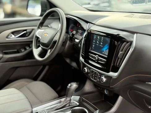 Used 2019 Chevrolet Traverse LS FWD image 13