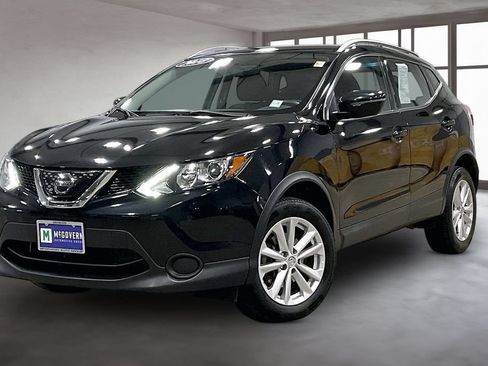 Used 2018 Nissan Rogue Sport SV AWD/4WD image 1