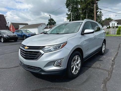 Used 2018 Chevrolet Equinox LT FWD image 3
