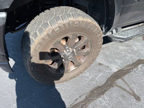 Used 2022 RAM 2500 Laramie AWD/4WD image 3