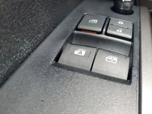 Certified 2022 Toyota Tacoma SR5 image 31