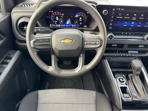 New 2025 Chevrolet Colorado W/T image 13