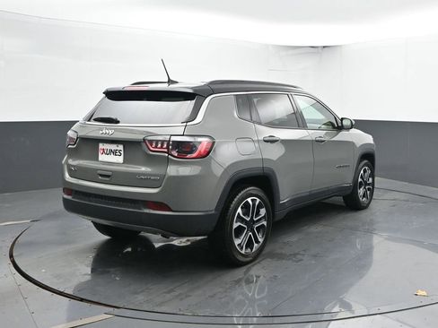 Used 2024 Jeep Compass Limited image 12