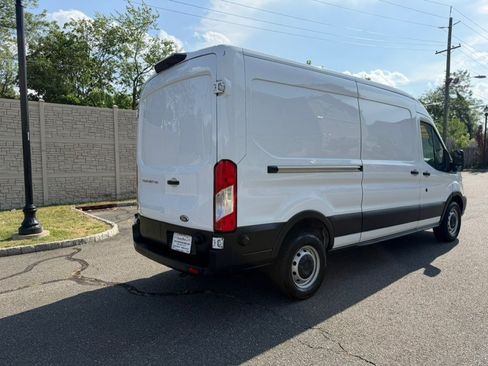 Used 2019 Ford Transit 250 148 Medium Roof RWD image 6