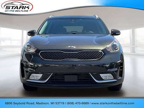 Used 2018 Kia Niro Touring FWD image 2