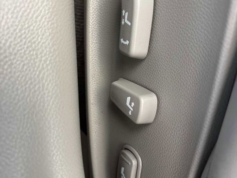 Used 2009 INFINITI G37 Journey w/ Premium Pkg image 21