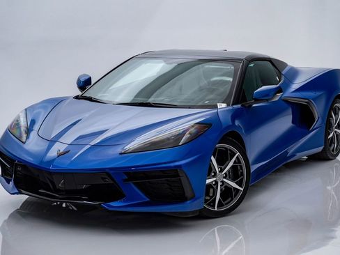 Used 2021 Chevrolet Corvette Stingray Preferred Conv w/ 2LT image 8