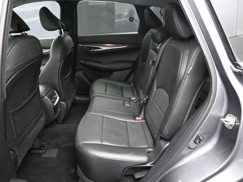 Used 2023 INFINITI QX50 Luxe image 21