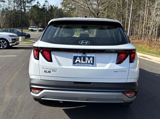 New 2026 Hyundai Tucson Blue SE video 4