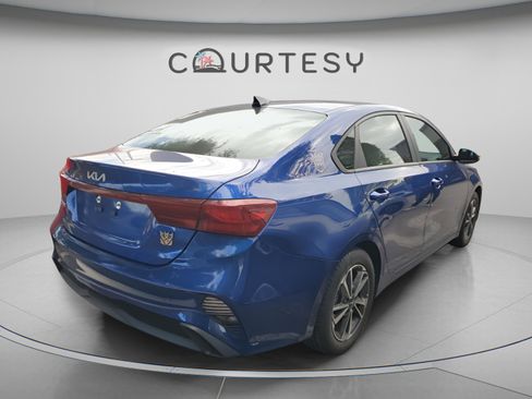 Certified 2023 Kia Forte LXS w/ LXS Technology Package FWD image 19