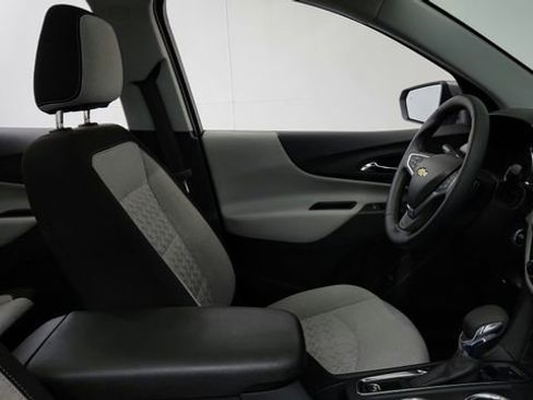 Used 2023 Chevrolet Equinox LT image 24