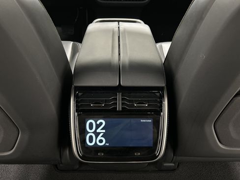Used 2025 Rivian R1S Adventure AWD/4WD image 30
