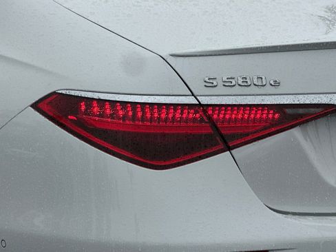 Certified 2024 Mercedes-Benz S 580e 4MATIC Sedan image 14