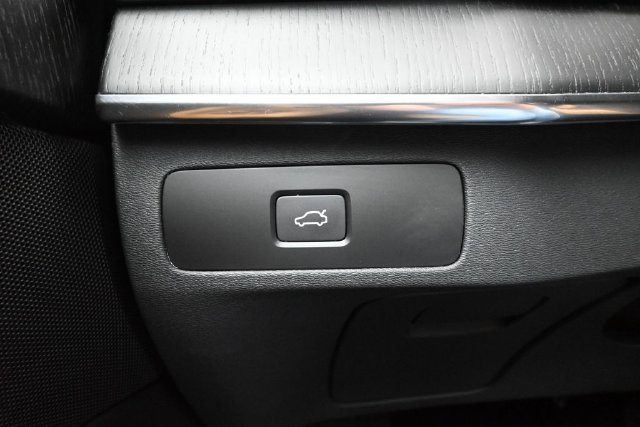 Used 2023 Volvo XC90 B6 Ultimate w/ Protection Package Premier AWD/4WD image 25
