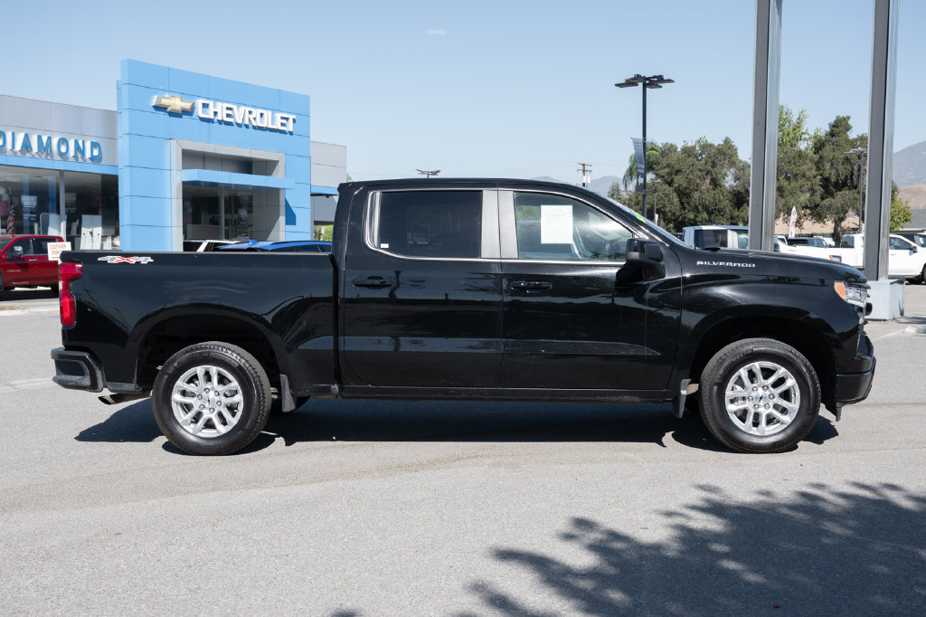 Used 2026 Chevrolet Silverado 1500 RST AWD/4WD image 3