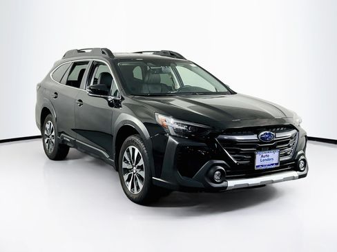 Used 2023 Subaru Outback Limited AWD/4WD image 3