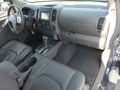 Certified 2019 Nissan Frontier SL image 22