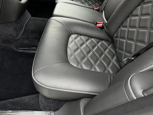 Used 2013 Bentley Mulsanne Mulliner Edition image 49