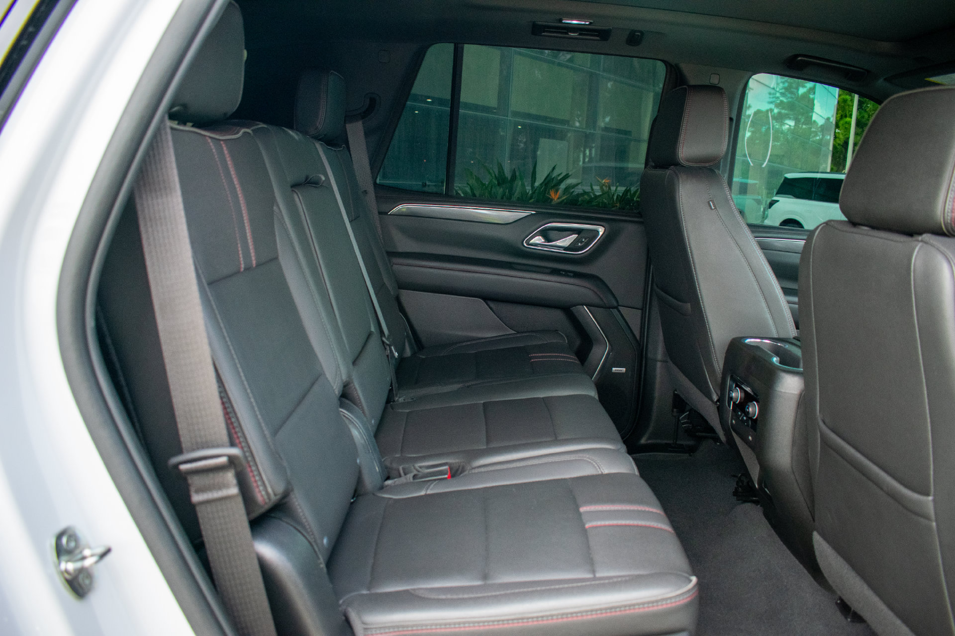 Used 2023 Chevrolet Tahoe RST AWD/4WD image 23