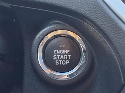 Certified 2023 Subaru Crosstrek 2.0i Premium image 13