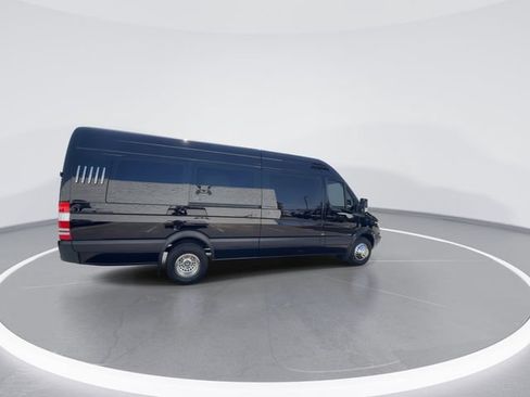 Used 2012 Mercedes-Benz Sprinter 3500 image 9
