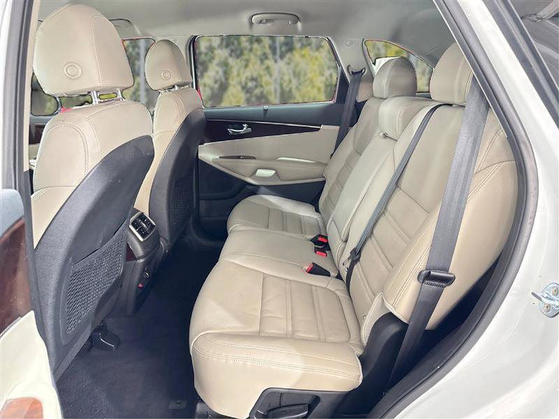 Used 2018 Kia Sorento EX AWD/4WD image 10