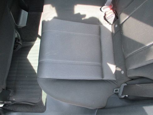 Used 2019 Subaru Impreza 2.0i Premium image 6