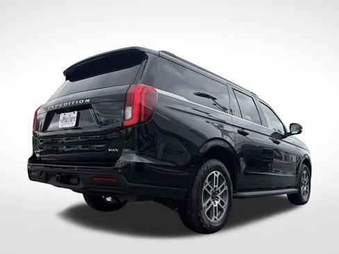 Certified 2025 Ford Expedition Max Active AWD/4WD image 9