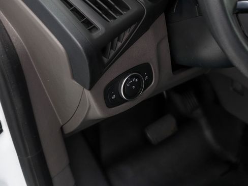 Used 2020 Ford Transit Connect XL image 22