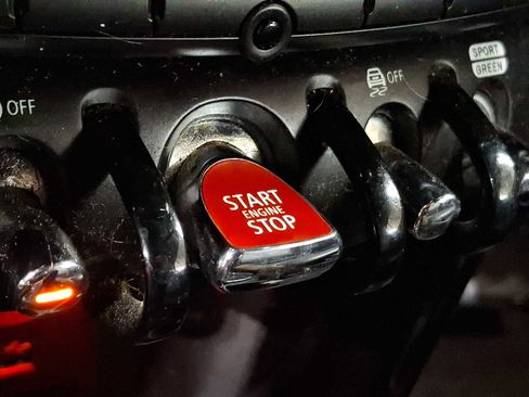 Certified 2023 MINI Cooper S image 21