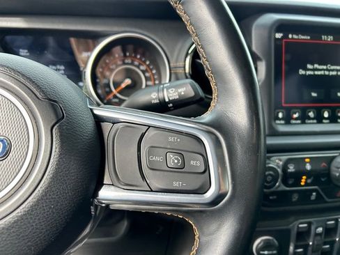Used 2022 Jeep Gladiator Overland image 13