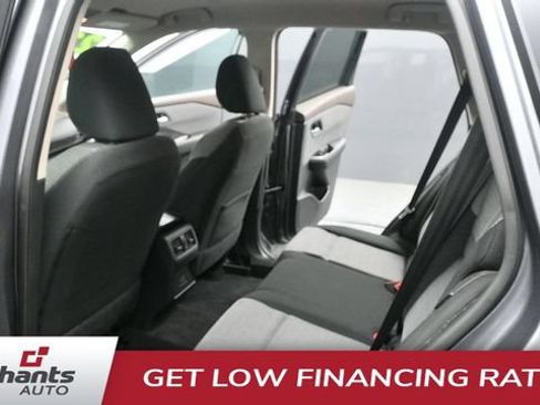 Used 2023 Nissan Rogue SV AWD/4WD image 13