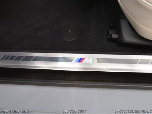 Used 2023 BMW 740i w/ Parking Assistance Package RWD image 28
