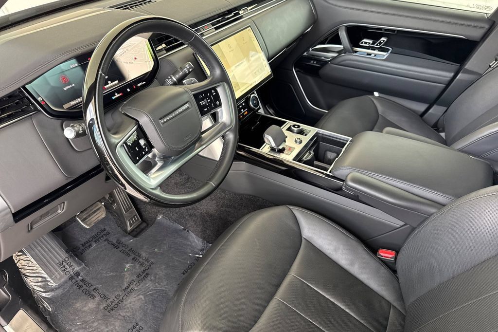 Used 2023 Land Rover Range Rover SE AWD/4WD image 12