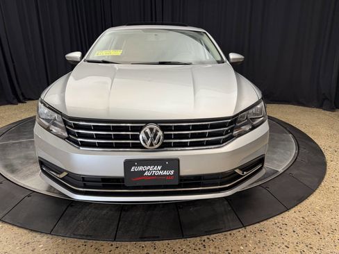 Used 2018 Volkswagen Passat 2.0T SE image 16