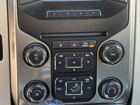 Used 2013 Ford F150 FX4 w/ Mid Equipment Group AWD/4WD image 18