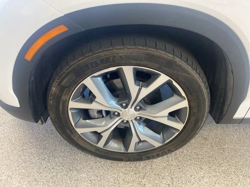 Used 2021 Hyundai Palisade SEL w/ Premium Package AWD/4WD image 11