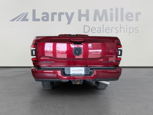 Used 2019 RAM 2500 Laramie w/ Night Edition AWD/4WD image 4