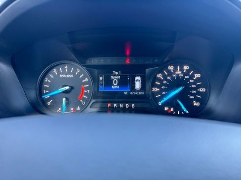 Used 2019 Ford Explorer FWD image 12