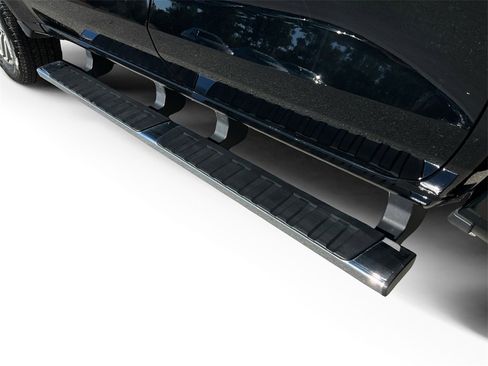 Used 2024 Chevrolet Colorado LT w/ LT Convenience Package II image 17