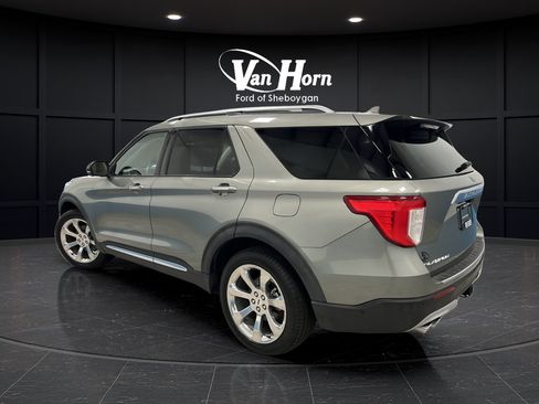 Used 2020 Ford Explorer Platinum w/ Premium Technology Package AWD/4WD image 5