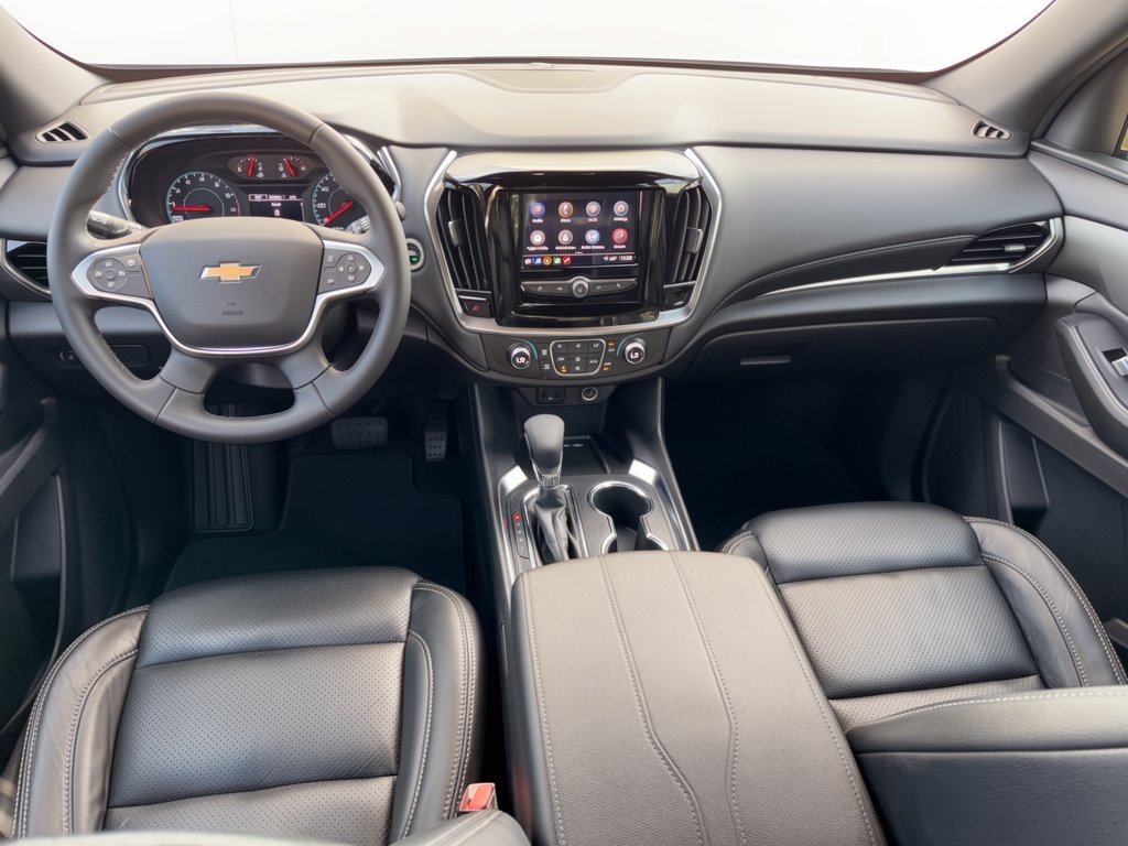 Used 2023 Chevrolet Traverse LT FWD image 17