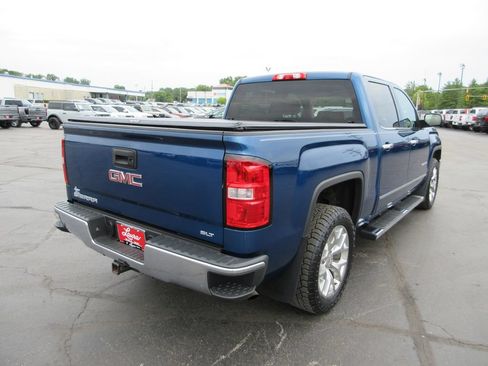 Used 2015 GMC Sierra 1500 SLT w/ SLT Crew Cab Value Package AWD/4WD image 4
