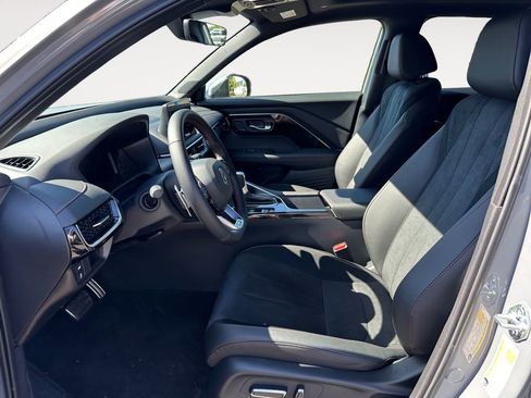 Used 2025 Acura ADX A-Spec FWD image 9
